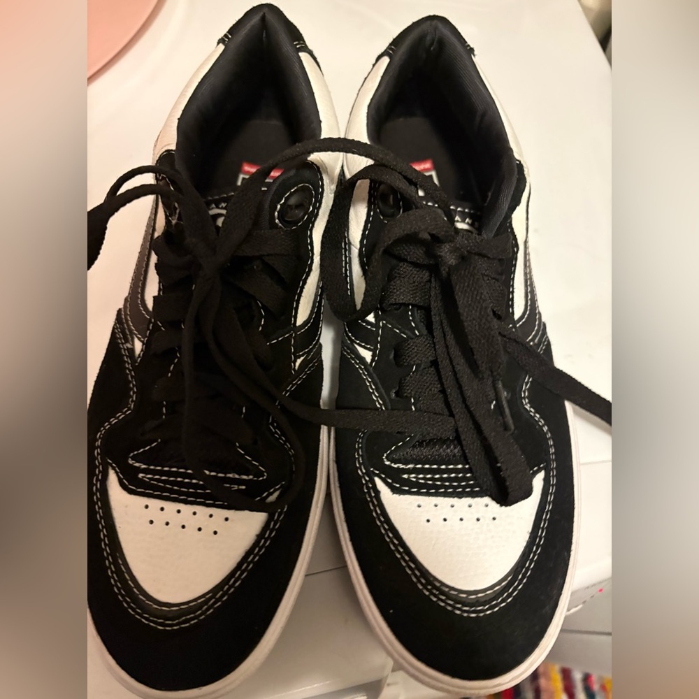 Men’s special edition vans